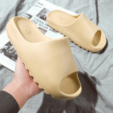 2020 New Kanye Crocks Aqua Slippers Homey Multicolor Croc Flip-flop Light Sandal Comfortable Breathable Chaussure Homme