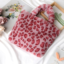 Winter Fashion Faux Fur Bag Large Capacity Leopard Print Bag Women's One-shoulder Messenger Handbag Bag Plush Female Bag