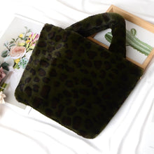Winter Fashion Faux Fur Bag Large Capacity Leopard Print Bag Women's One-shoulder Messenger Handbag Bag Plush Female Bag
