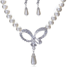 2016 Luxrious Exquisite Imitate Pearl Necklace Earring Jewelry Set Irregular Hollow Diamond Bow Pendant Necklace