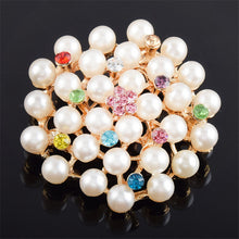 Beautiful Luxury Imitation Pearl Crystal Brooch 2016 New Fashion Round Shape Brooch for Women Gift