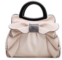FLYING BIRDS! 2016 women handbag designer women leather handbags retro wedding tote bolsas brands flower embossed bag LM3162fb