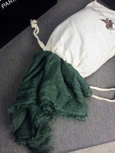 2017 New Fashion Style Women Scarf Pashmina Solid Cotton Linen Female Scarf  Keep Warm Literature 190x160cm  with A Bag